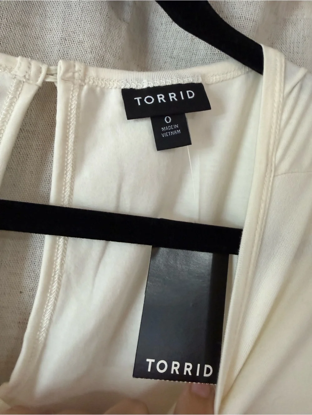 torrid Cream Sleeveless Tank Top - Picture 2 of 3